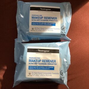Neutrogena Fragrance Free Makeup Remover Ultra-Soft Cleansing Towelettes Bundle